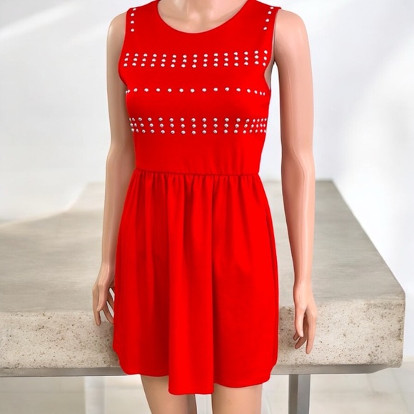 Studded Bodice Sleeveless Red Dress - Picture 2 of 15